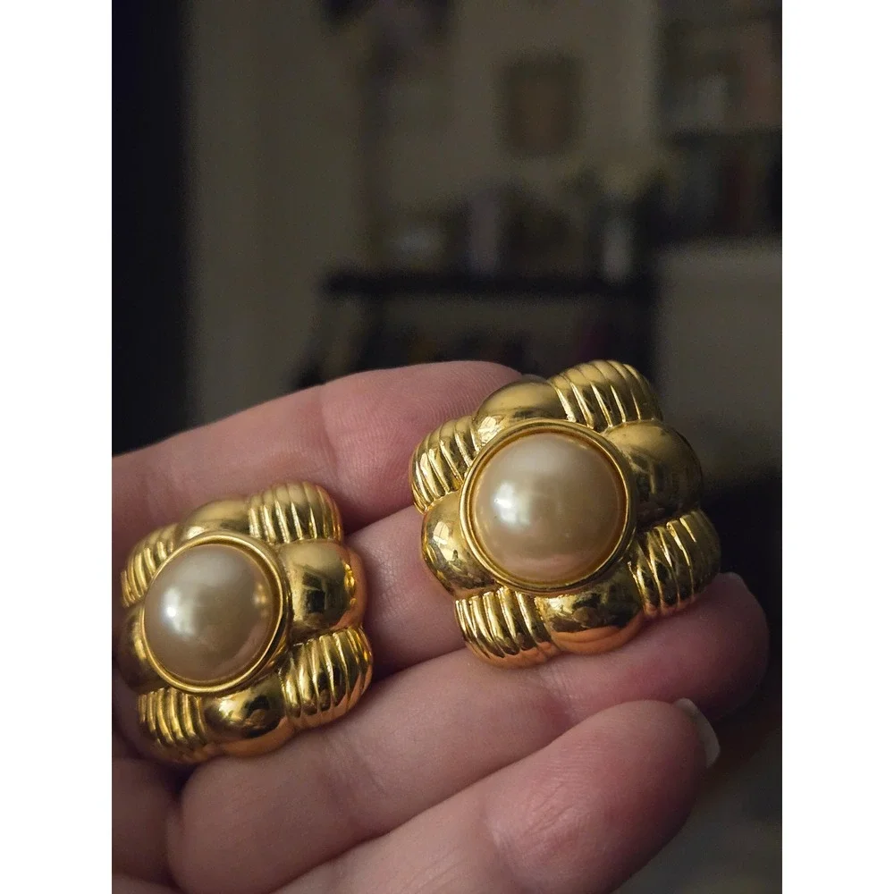 Joan Rivers Faux Pearl Goldtone Square Earrings Chunky Statement Vintage